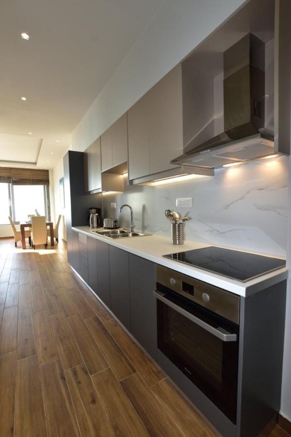 Gonis Grand Luxury Suite Palaiochora Exterior photo