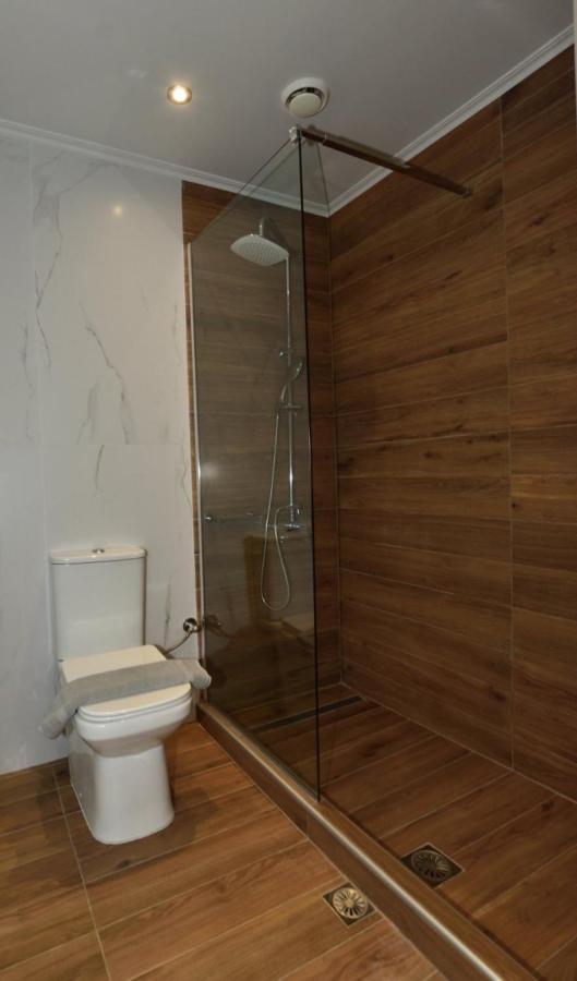 Gonis Grand Luxury Suite Palaiochora Exterior photo